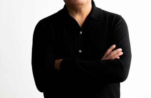 Willie Barcena Headlines Rodney’s !